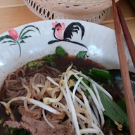 ก๋วยเตี๋ยวเรือ ป.ประทีป เมืองทอง 1