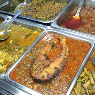 Little Spicy ตรงข้ามเมอเคียว