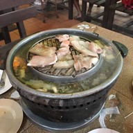 พุงกางหมูกระทะ