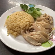เมนูของร้าน บุญตงเกียรติ ข้าวมันไก่สิงคโปร์ ทองหล่อ