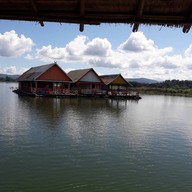 บรรยากาศ บ้านท่าเรือ