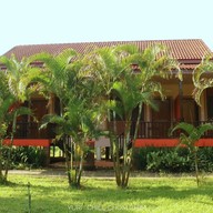 ขุนน้ำ ริมธาร รีสอร์ต