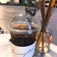 Everyday Karmakamet  สยามเซ็นเตอร์