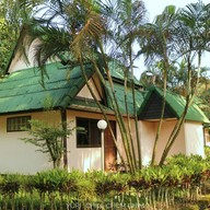 ขุนน้ำ ริมธาร รีสอร์ต