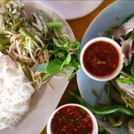 เจ๊ตุ้ม ส้มตำ บ้านนาอ้อ