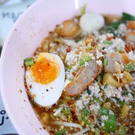 เมนูของร้าน ตี๋เย็นตาโฟรสเด็ด ประตูผี