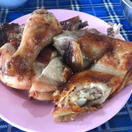 สงกรานต์ ไก่ย่างวิเชียรบุรี ( บ่อหิน )
