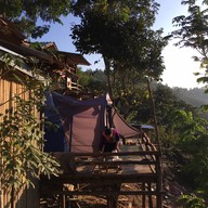 บ้านระเบียงดาว โฮมสเตย์(ส่วนคาเฟ่และอาหาร)