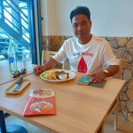 สเต็กลุงใหญ่ ปั๊มเชลล์ ถนนกิ่งแก้ว