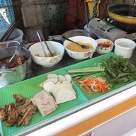 เมนูของร้าน Banh Mi (รถเข็นข้าง Da lat Cathedral)