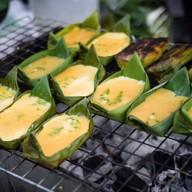 บรรยากาศ ถนนคนเดินสันกำแพง