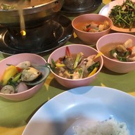 สวนอาหารลุงเหลิม