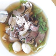 เมนูของร้าน ก๋วยเตี๋ยวเนื้อรสเด็ด