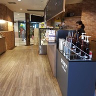 บรรยากาศ Staff Coffee อาคาร ไทยซัมมิททาวเวอร์