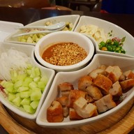 เมนูของร้าน ณ เสน Kitchen x Cafe