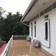 Thirty Tree Garden House