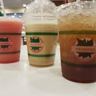 Season Bakerry & Caf'e