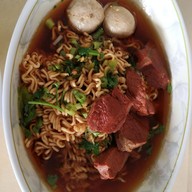 ก๋วยเตี๋ยวเนื้อตุ๋น อ่าวมะขาม