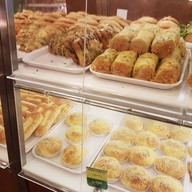 Season Bakerry & Caf'e