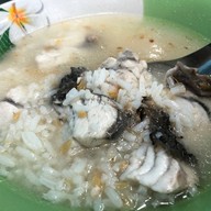 เมนูของร้าน เจ้หมวยข้าวต้มปลา