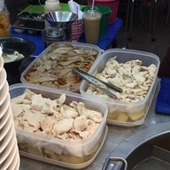 ก๋วยเตี๋ยวช้างม่อย สาขา2