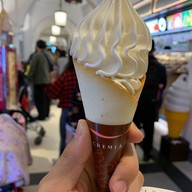 เมนูของร้าน Cremia Miraiza Ōsaka-jō