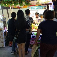 ผู้ชายขายน้ำ(ปั่น) ยินดีต้อนทรัพย์