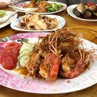 เมนูของร้าน ร้านแดงอาหารทะเล(เจ้าเก่า)แม่อี้ด