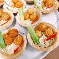 หมูโสร่งคุณป้า