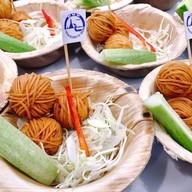 หมูโสร่งคุณป้า