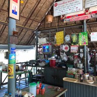 ก๋วยเตี๋ยวเรือตากะยาย