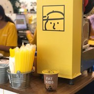 เมนูของร้าน FAT KIDS CAFE