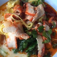 ชายสี่ หมี่เกี๊ยว กระสัง