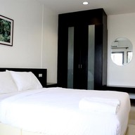 โรงแรมเมธา พาเลซ
