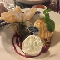 เมนูของร้าน Mother May I