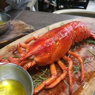 เมนูของร้าน Crab and Claw The EmQuartier