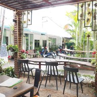 BAKE & BITE แก้วนวรัฐ