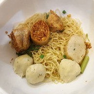 เมนูของร้าน ยู้ ลูกชิ้นปลาเยาวราช เยาวราช