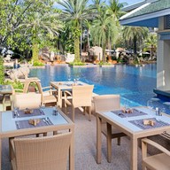 บรรยากาศ Charm Thai Restaurant, Holiday Inn Resort Phuket Holiday Inn Resort Phuket
