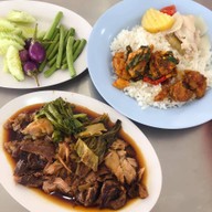 เมนูของร้าน มโนรมย์ ครัวโฮมเมด
