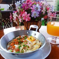 เรือนไทยเกสต์เฮาส์
