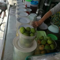 หน้าร้าน น้ำแข็งไสโบราณ
