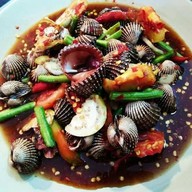 เมนูของร้าน แซ๊บแซบส์ริมหนอง นครสวรรค์