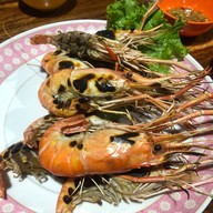เจ๊ลีกุ้งเผา-ปลาเผา ถนน346  ไทรน้อย