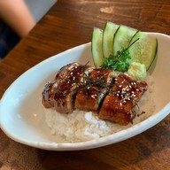 Rashobu Teppanyaki & Sushi Cafe