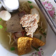 ก๋วยเตี๋ยวหมูจอมพล