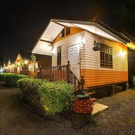 ตะวันนารีสอร์ท สิงห์บุรี