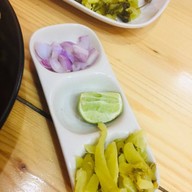 เมนูของร้าน ล้ำ-ลำ ข้าวซอย อาหารเหนือ อาหารตามสั่ง