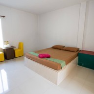 ตะวันนารีสอร์ท สิงห์บุรี