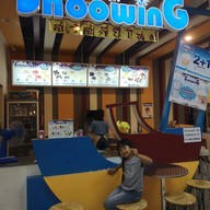บรรยากาศ SnoowinG Milk Bingsu กาดสวนแก้ว